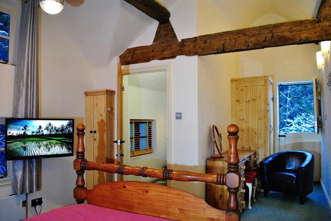 Squirrel Barn Villa Milwich Bagian luar foto